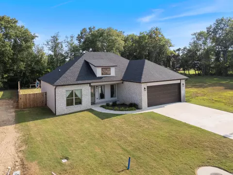 Exterior - 2 Dandelion Dr, Greenbrier, AR 72058 photo 4 of 6