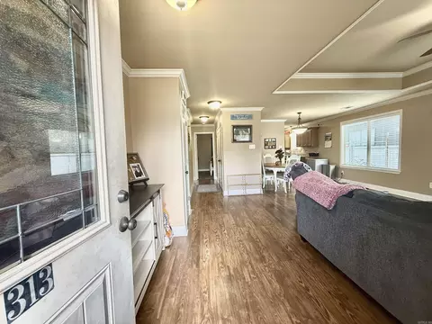 Entry Way - 313 Bass Ln, Benton, AR 72019 photo 1 of 2