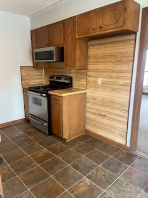Kitchen - 5806 Gwen Ln, Pine Bluff, AR 71603 photo 1 of 1