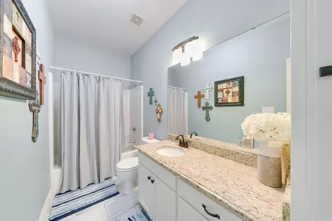 Bath - 363 Crooked Rd, De Queen, AR 71832 photo 3 of 8