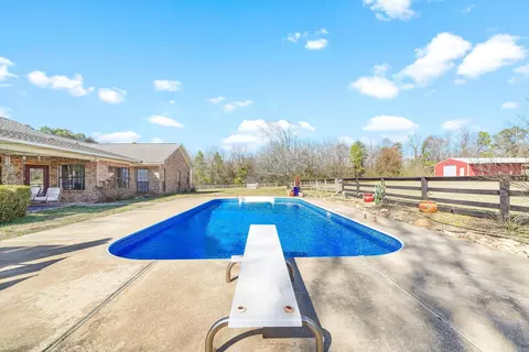 Exterior - 363 Crooked Rd, De Queen, AR 71832 photo 7 of 11