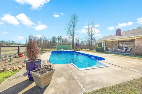Exterior - 363 Crooked Rd, De Queen, AR 71832 photo 6 of 11