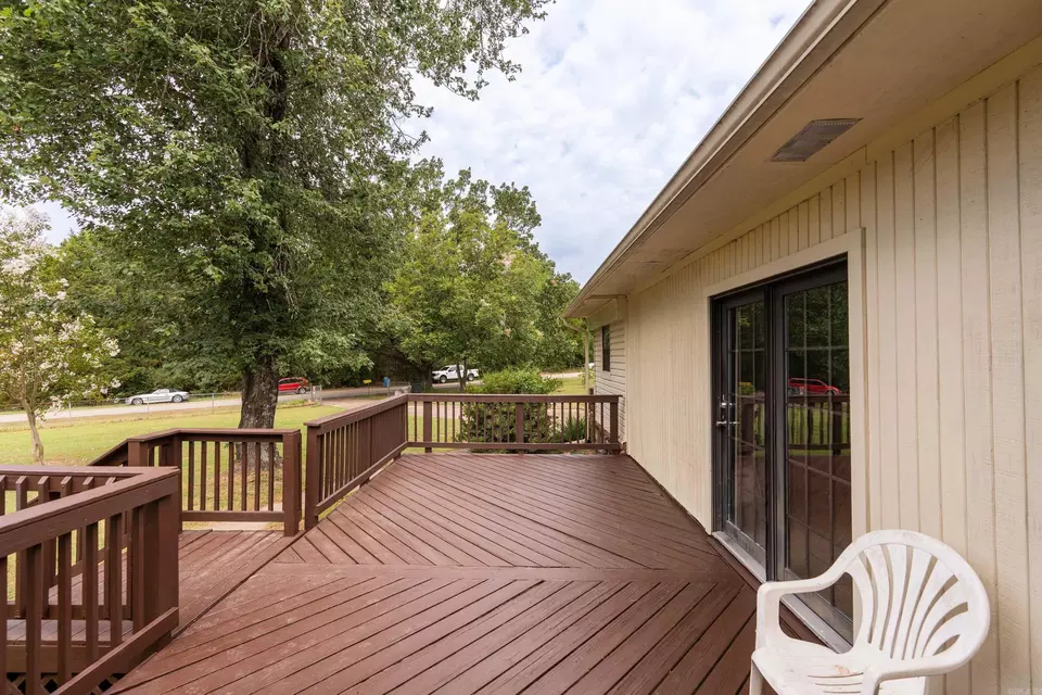 Exterior - 921 Meadow Creek Ln, Heber Springs, AR 72543 photo 4 of 12