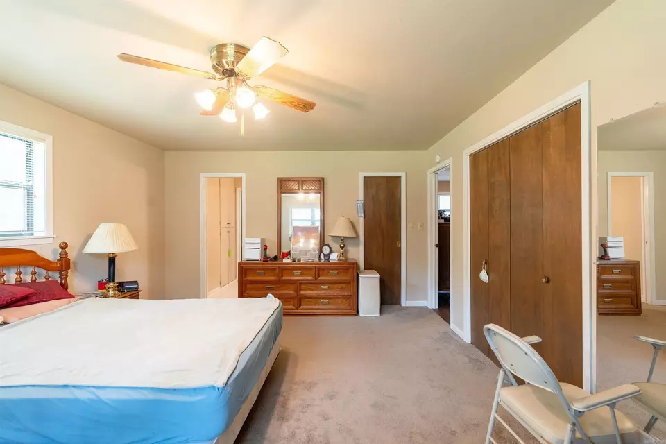 Bedroom - 921 Meadow Creek Ln, Heber Springs, AR 72543 photo 2 of 3