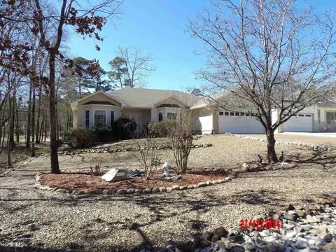 26 Zarina Ln, Hot Springs Village, AR 71909