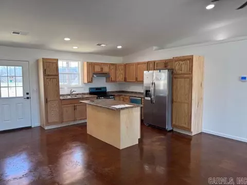 Kitchen - 42 River Bridge Trl, Reyno, AR 72462 photo 1 of 1