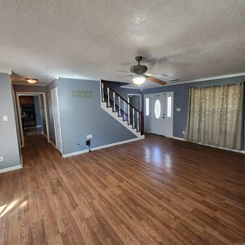 Living - 148 Campground Ln, Beebe, AR 72012 photo 2 of 7