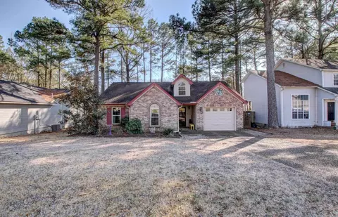 11 Connolly Ct, Little Rock, AR 72210
