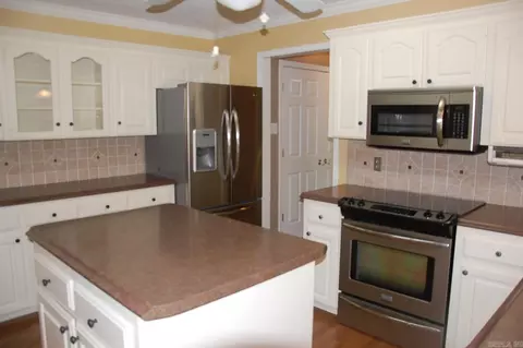2006 N Fox Trl, Benton, AR 72019 photo 17