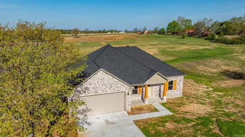 Exterior - 19 High Point Dr, Greenbrier, AR 72058 photo 3 of 8
