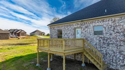 Exterior - 19 High Point Dr, Greenbrier, AR 72058 photo 6 of 8