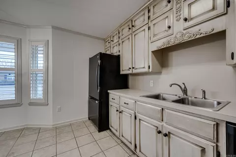 Kitchen - 602 Oregon St, Beebe, AR 72012 photo 3 of 3