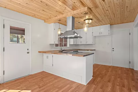 Kitchen - 409 Whittington St, Mount Ida, AR 71957 photo 1 of 5