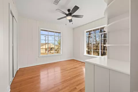 Bedroom - 409 Whittington St, Mount Ida, AR 71957 photo 5 of 8