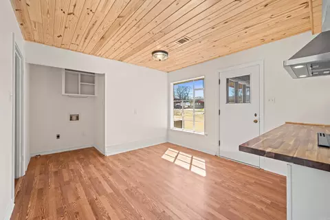 Other - 409 Whittington St, Mount Ida, AR 71957 photo 2 of 11
