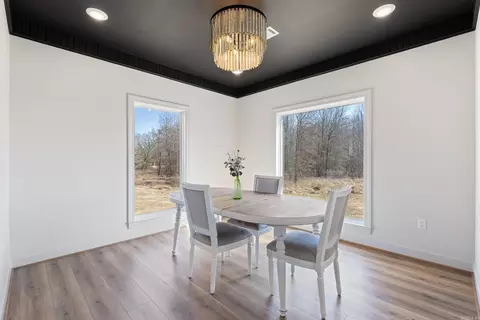 Dining - 60 Cessna Ave, Greenbrier, AR 72058 photo 1 of 1