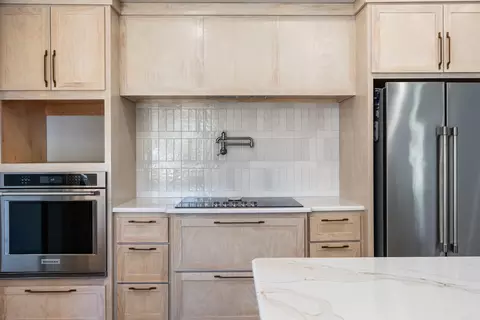 Kitchen - 60 Cessna Ave, Greenbrier, AR 72058 photo 8 of 9