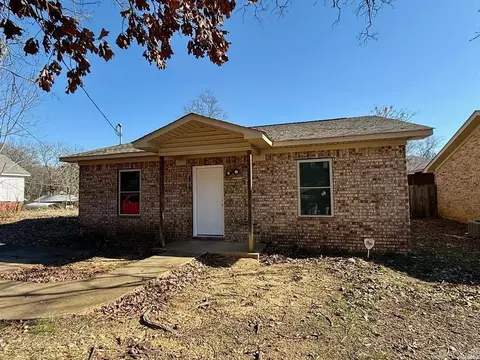 212 Jeffries St, Hot Springs, AR 71913