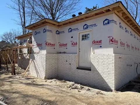 Exterior - 214 N Hickory St, Beebe, AR 72012 photo 2 of 4