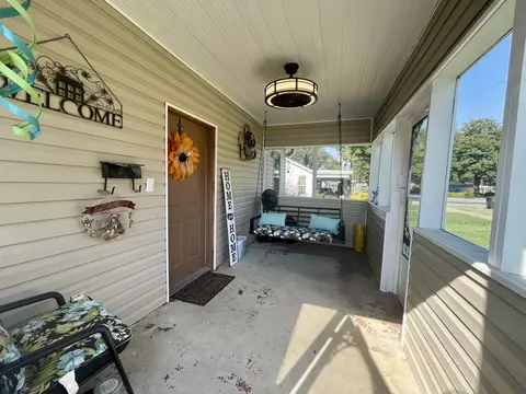 Exterior - 625 W Main St, Trumann, AR 72472 photo 3 of 9