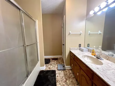 Bath - 625 W Main St, Trumann, AR 72472 photo 1 of 9