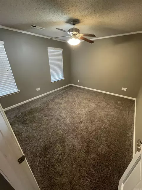Bedroom - 11295 Samples Rd, Alexander, AR 72002 photo 3 of 4