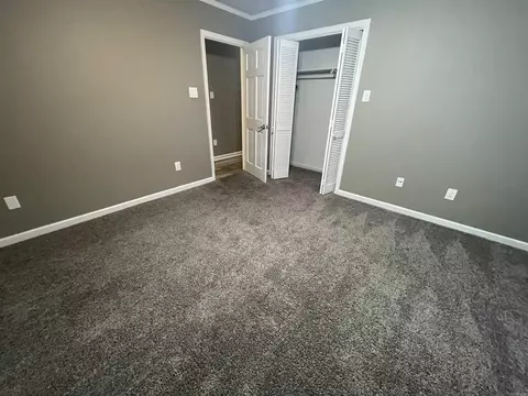 Bedroom - 11295 Samples Rd, Alexander, AR 72002 photo 2 of 4