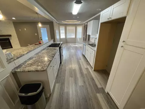 Kitchen - 11295 Samples Rd, Alexander, AR 72002 photo 1 of 3