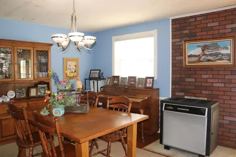 Dining - 659 Hardway Rd, Clinton, AR 72031 photo 1 of 1