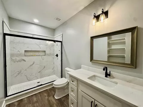 Bath - 110 Joyner St, Judsonia, AR 72081 photo 1 of 8