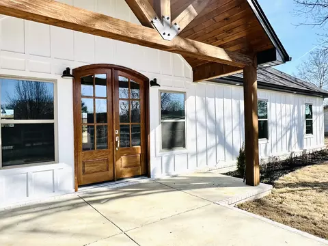 Exterior - 110 Joyner St, Judsonia, AR 72081 photo 3 of 10