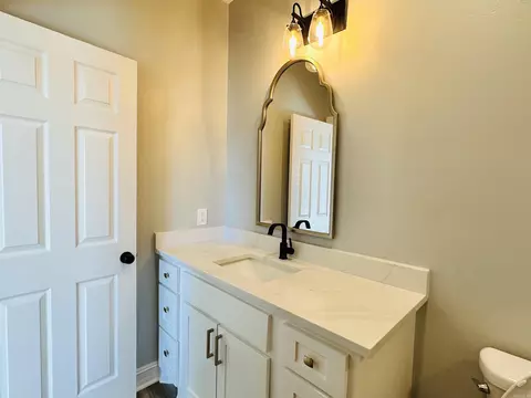 Bath - 110 Joyner St, Judsonia, AR 72081 photo 8 of 8