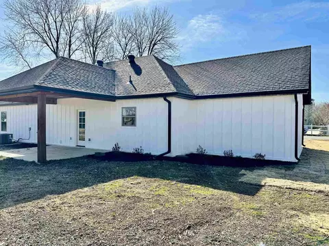 Exterior - 110 Joyner St, Judsonia, AR 72081 photo 7 of 10