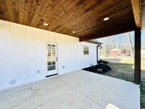 Exterior - 110 Joyner St, Judsonia, AR 72081 photo 6 of 10