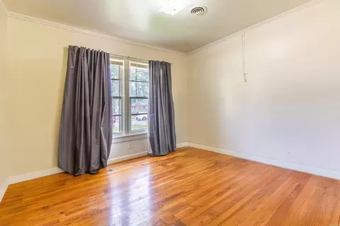 Bedroom - 2302 W 35th, Pine Bluff, AR 71603 photo 3 of 4