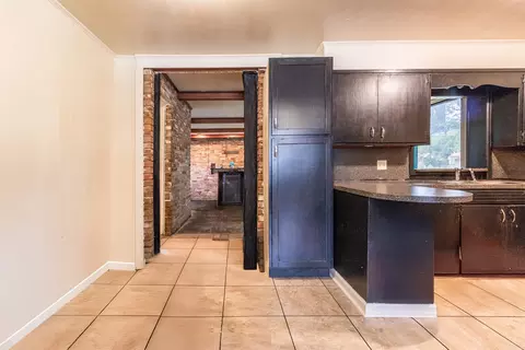 Entry Way - 2302 W 35th, Pine Bluff, AR 71603 photo 1 of 1