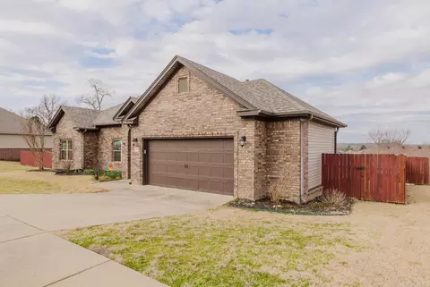 Exterior - 3991 Glendale Dr, Benton, AR 72019 photo 2 of 9