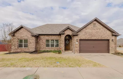 Exterior - 3991 Glendale Dr, Benton, AR 72019 photo 1 of 9