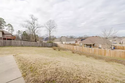 Exterior - 3991 Glendale Dr, Benton, AR 72019 photo 5 of 9