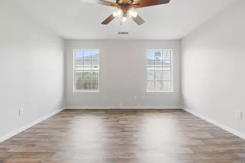Living - 1610 Davis Dr, Bryant, AR 72022 photo 3 of 3