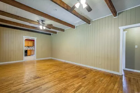Living - 1021 Squires Rd, Benton, AR 72015 photo 5 of 6