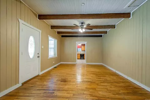 Living - 1021 Squires Rd, Benton, AR 72015 photo 6 of 6