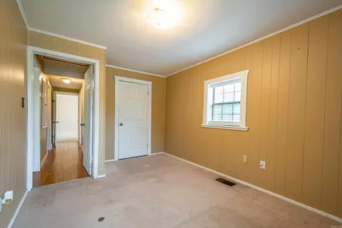 Bedroom - 1021 Squires Rd, Benton, AR 72015 photo 4 of 7