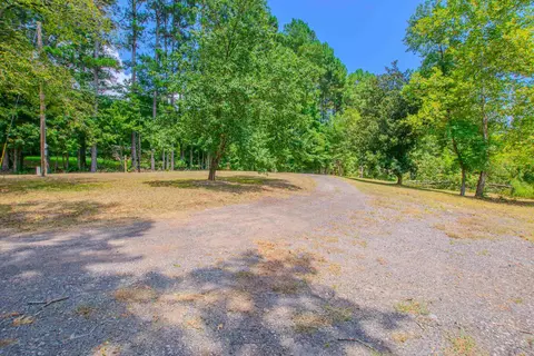 Exterior - 1021 Squires Rd, Benton, AR 72015 photo 8 of 23