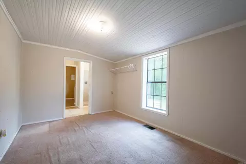 Bedroom - 1021 Squires Rd, Benton, AR 72015 photo 2 of 7