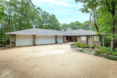 115 Lazy Oaks Ln, Fairfield Bay, AR 72088