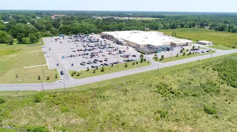 2025 W Center St, Beebe, AR 72012 photo 4
