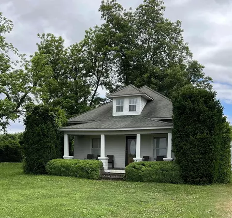 1577 E Main St, Piggott, AR 72454