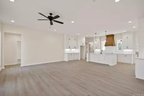 Living - 99 Lynndi Ln, Sheridan, AR 72150 photo 3 of 4