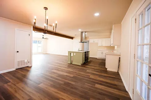 Living - 1003 N Fir St, Beebe, AR 72012 photo 1 of 4